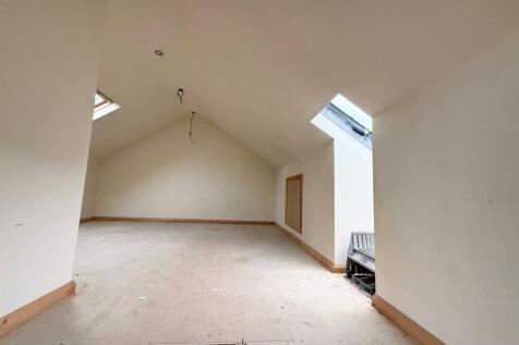Loft Room.jpg