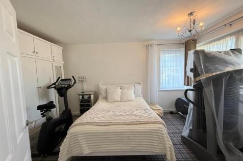 Bedroom.jpg