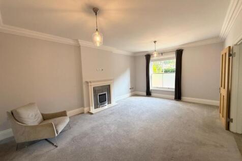 Living Room.jpg