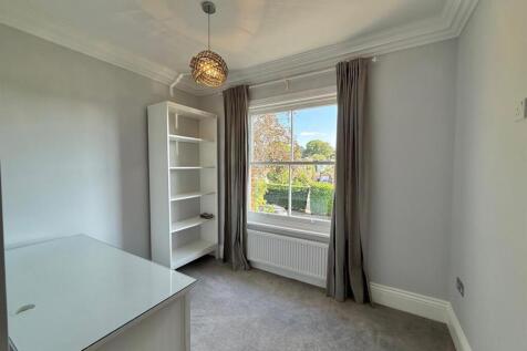 Bedroom 5.jpg