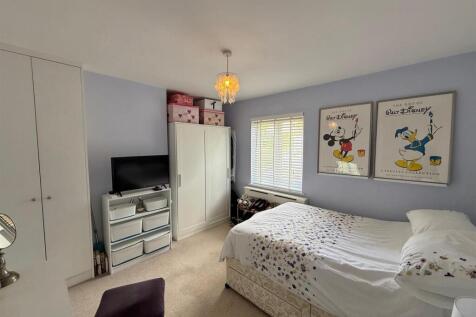 Bedroom 2.jpg