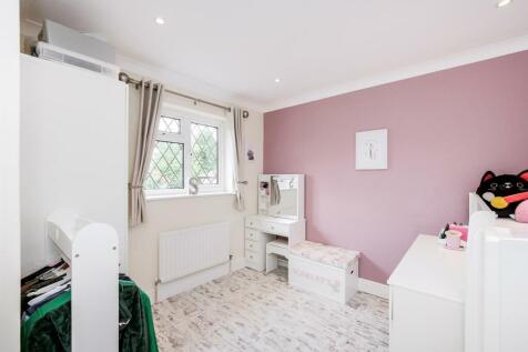 9 Goldfinch Close-11_web.jpg