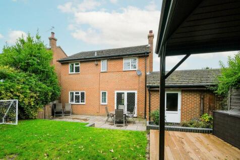 9 Goldfinch Close-29_web.jpg