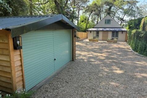 Garage - Church Approach.jpg