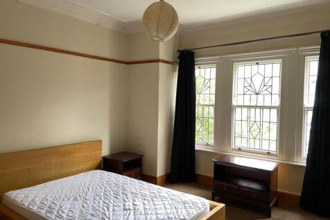 Bedroom 1(2)
