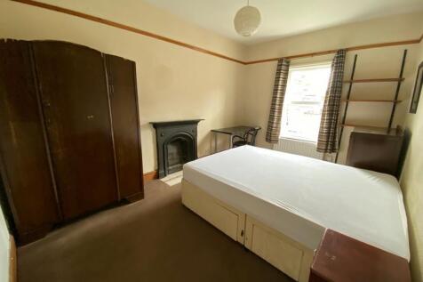 Bedroom 2 (First Floor)