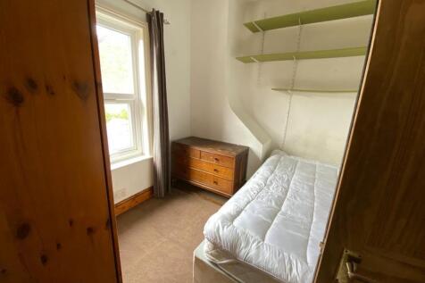 Bedroom 3 (First Floor)