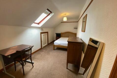 Bedroom 4 (Second Floor)