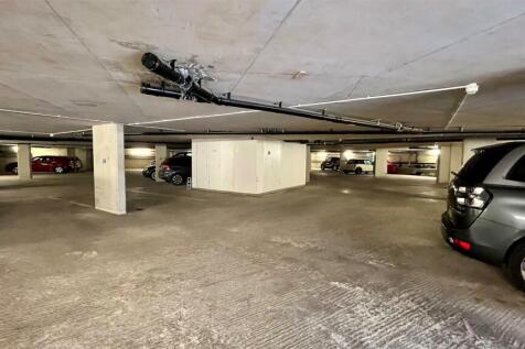 BrooksideCourtGarage2.jpg