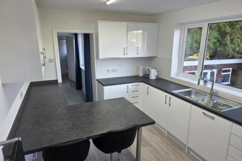 kitchen new 3.jpg