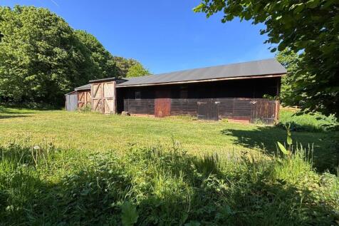 Little Oak barn 1.jpg