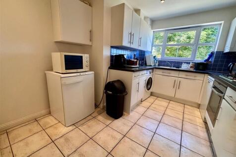 kitchen 1.jpg