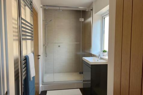 hollowshower.jpg