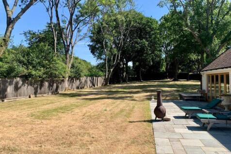 garden 1.jpg