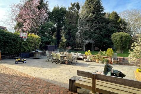 Terrace.jpg