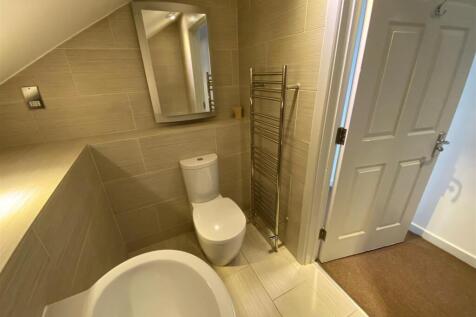 5ClunburyBathroom2 - Copy.jpg