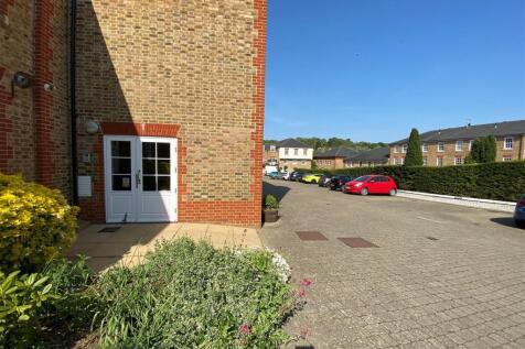 5ClunburyBlockEntrance - Copy.jpg