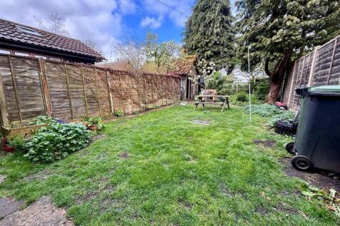 garden 1.jpg