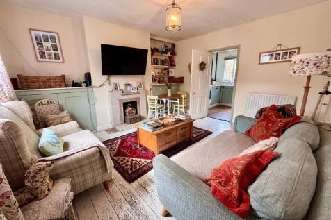 living room 1.jpg