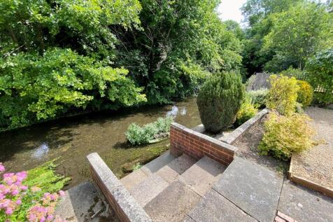 river bulbourne.jpg