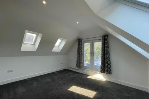 MatserBedroom2.jpg