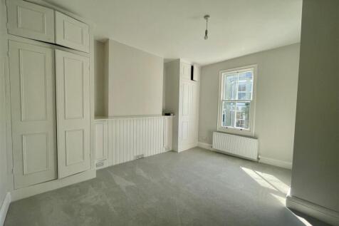 MainBedroom.jpg