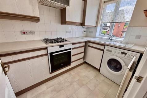 kitchen 1.jpg