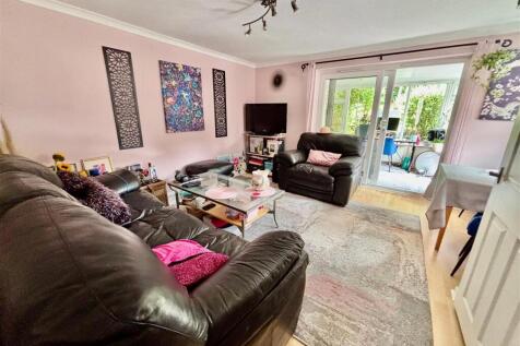 living room 1.jpg
