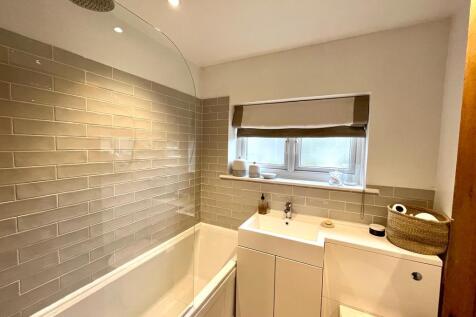 Bathroom.jpeg