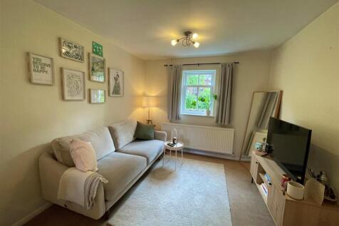 LivingRoom.jpg