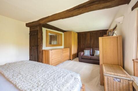 18 house bed 1.jpg
