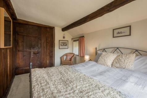 21 house bed 3.jpg