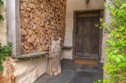 31 front door.jpg