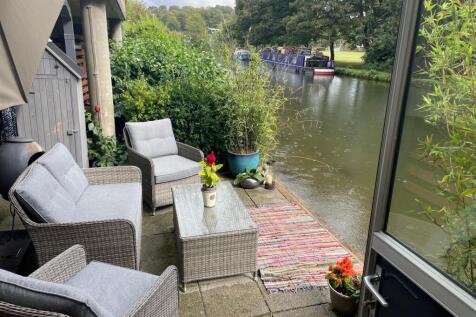patio 1.jpg