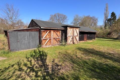 barn 1.jpg