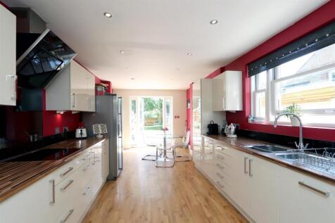 Kitchen .JPG