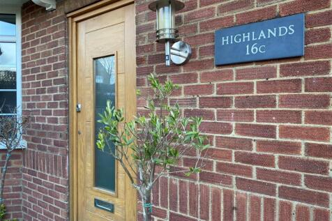 16cNorthRoad_FrontDoor - Copy.jpg