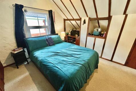 MasterBedroom.jpg