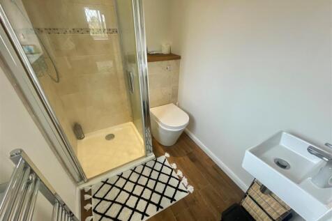 Ensuite.jpg