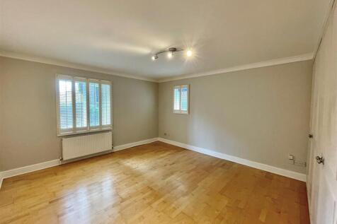 MasterBedroom_.jpg
