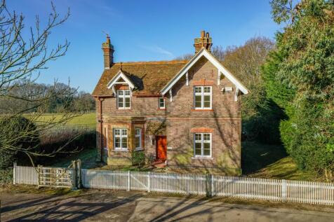 Golden-Parsonage-Lodge-8690 - main 1.jpg