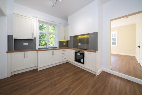 Golden-Parsonage-Lodge-8621 - kitchen.jpg