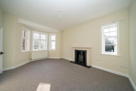 Golden-Parsonage-Lodge-8609 - living room.jpg