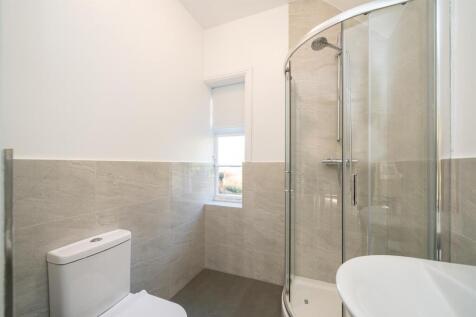 Golden-Parsonage-Lodge-3 - shower room 1.jpg