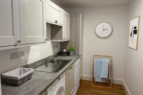 Hollow oak utility new (11).jpg