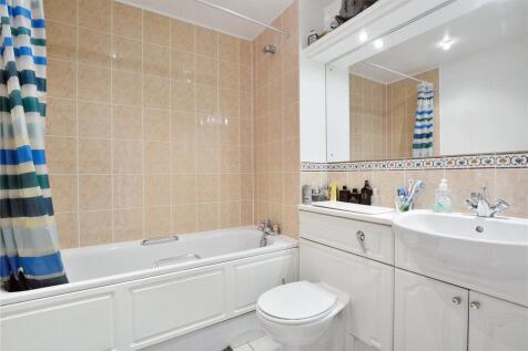 En Suite Bathroom