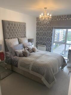 Bedroom 1 - pic 3