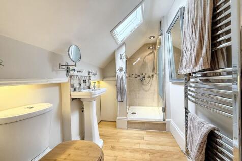 Top Floor Shower Room