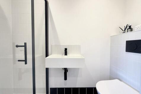 Master En-Suite
