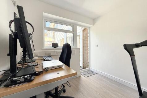 Home Gym/Office